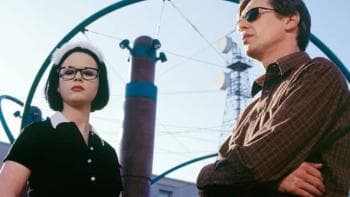 Ghost World Movie Review: A Wry Look at Maturity, Relationships, and Symbolism